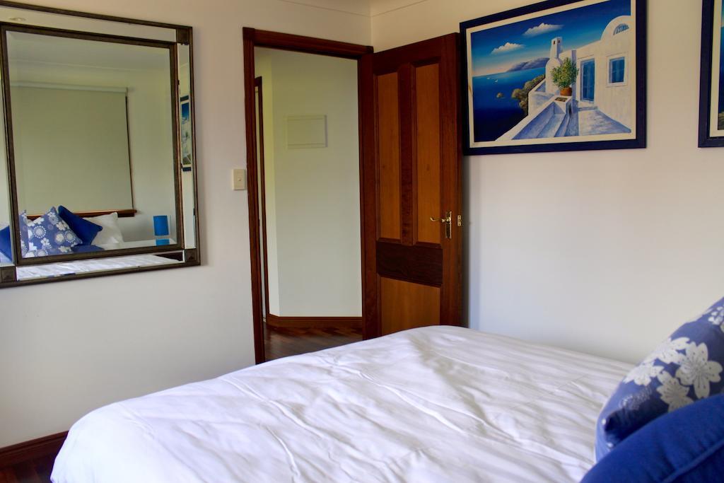 George'S Paragon Holiday Apartment Gold Coast Room photo